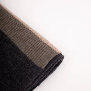 Grote gestreifter Feinstrickschal GOTS