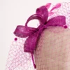 Fascinator mit Schleier und Federn