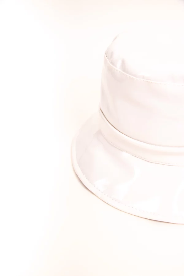 Bedacht Vernice Bucket Hat