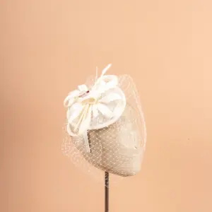 Bedacht Fascinator Valetta