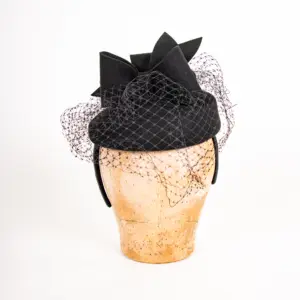 Fascinator Dorothy Wollfilz mit Schleier