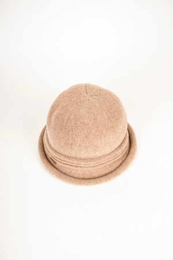 Strickhut aus Wolle mit Raffung Taupe