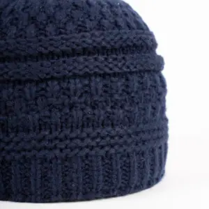 Grote Strickmütze mit Fleecefutter