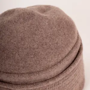 Seeberger Toque aus Wollwalk