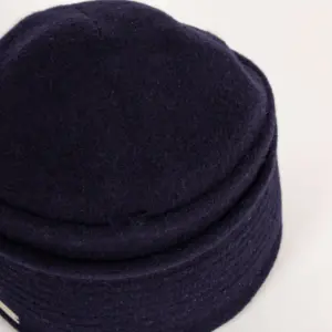 Seeberger Toque aus Wollwalk