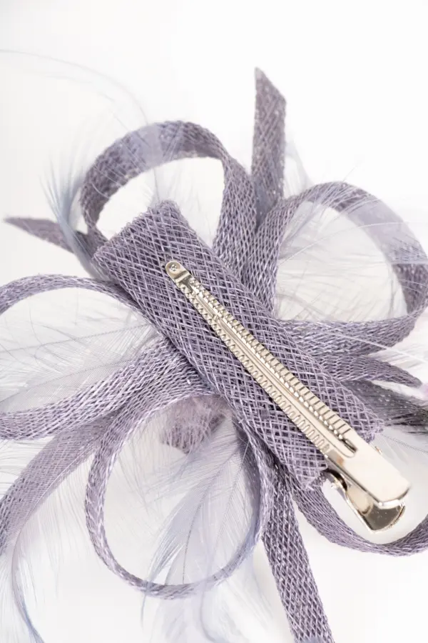 McBurn Clip Fascinator mit Federn Anthrazit