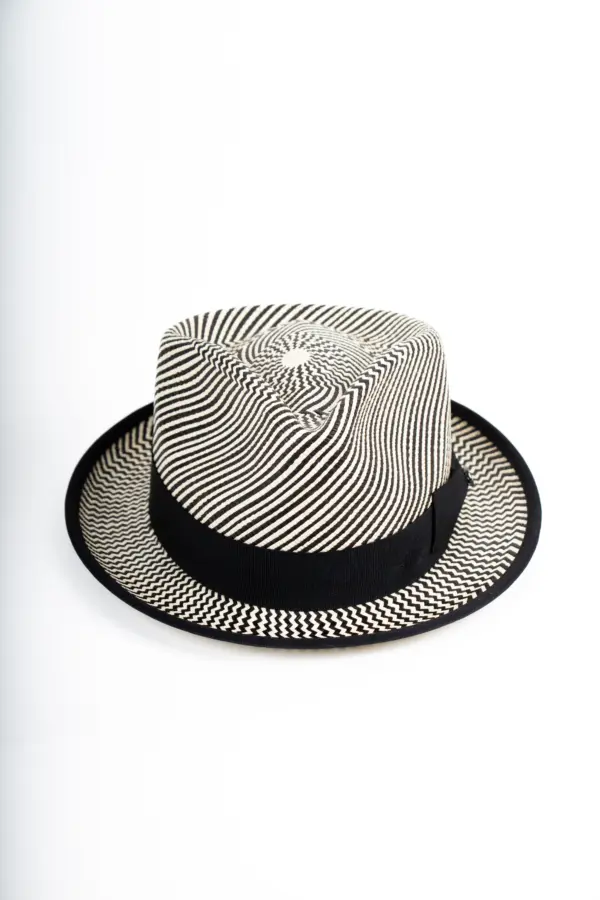 Vintimilla Hat Diamante bicolor